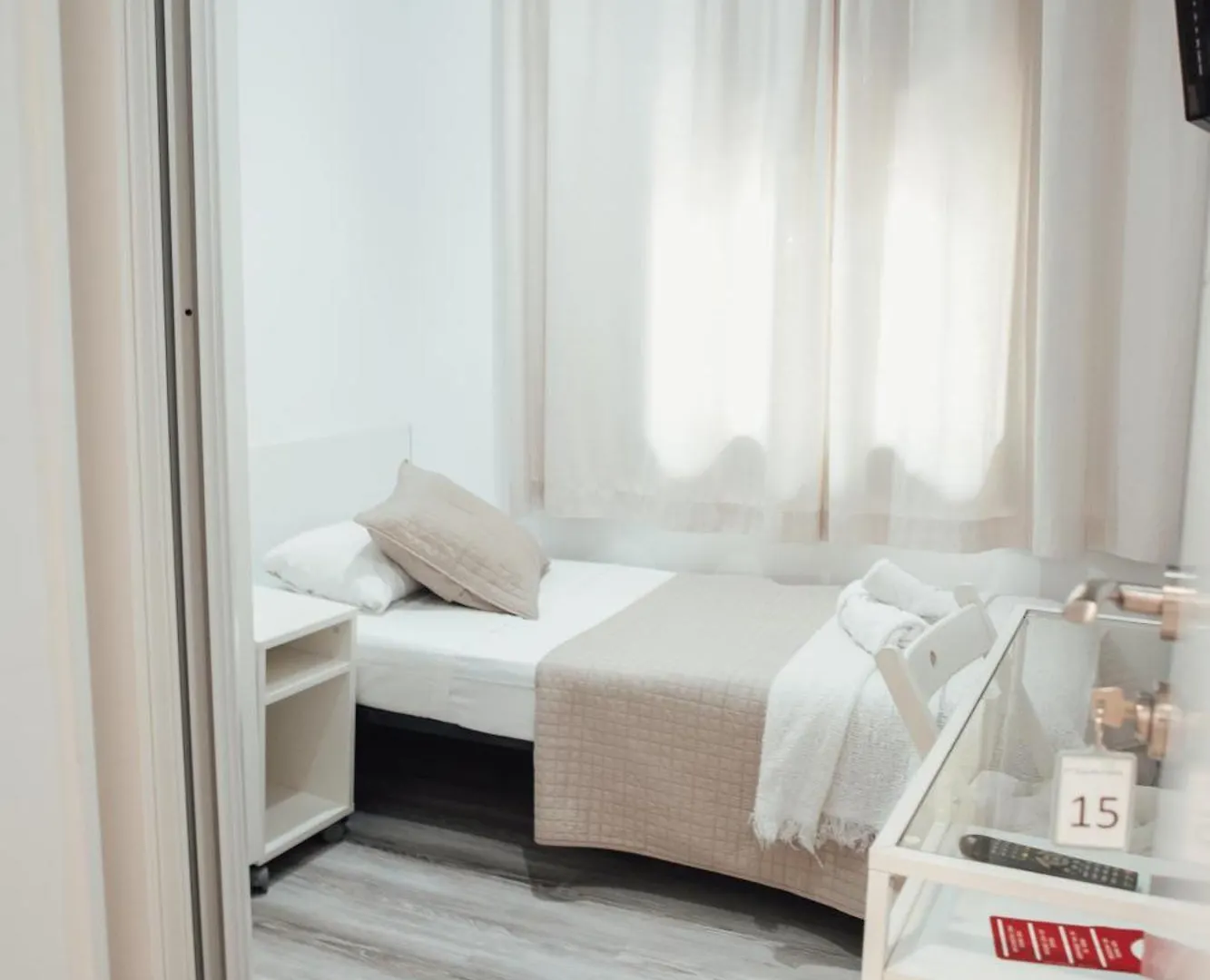 Hostal Ruta De Francia Barcelona 2*,
